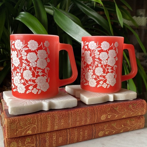 Pair of Vintage Federal Glass Calico Floral Mugs - 1950s USA Rare Tea Coffee Set - Picture 1 of 11